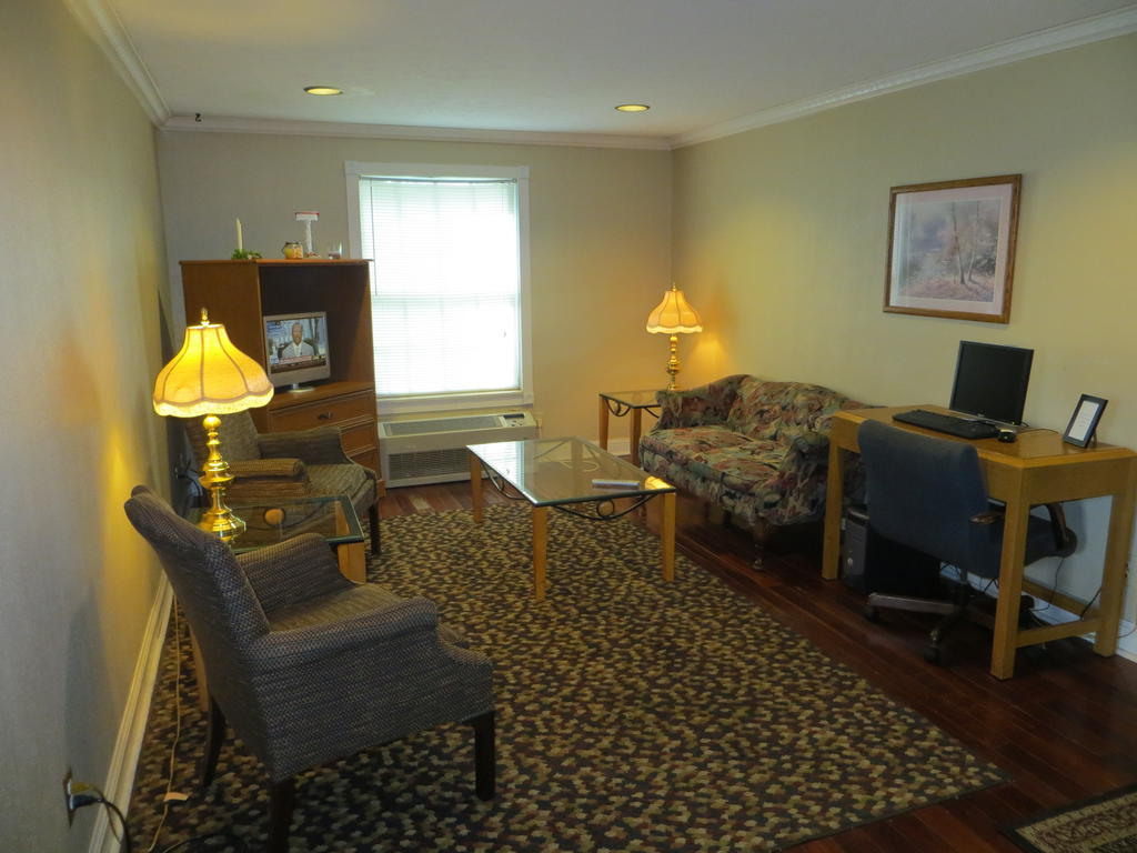 Americourt Hotel And Suites - Elizabethton Экстерьер фото